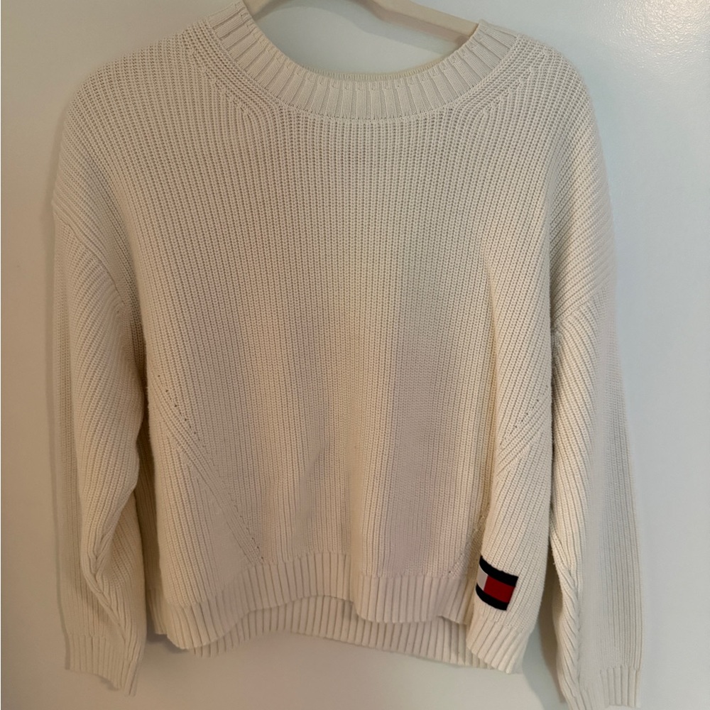 Tommy Hilfiger Women's Off-White Crew Neck Sweater